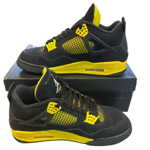 Jordan 4 Retro Thunder (2023) - Pre-Owned