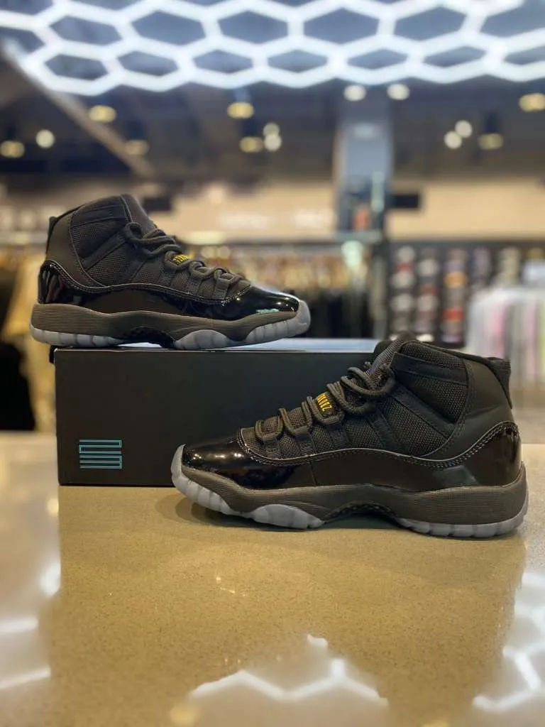 Jordan 11 Retro Gamma Blue (2025) (GS) Size 5Y 378038-047 - Pre-Owned