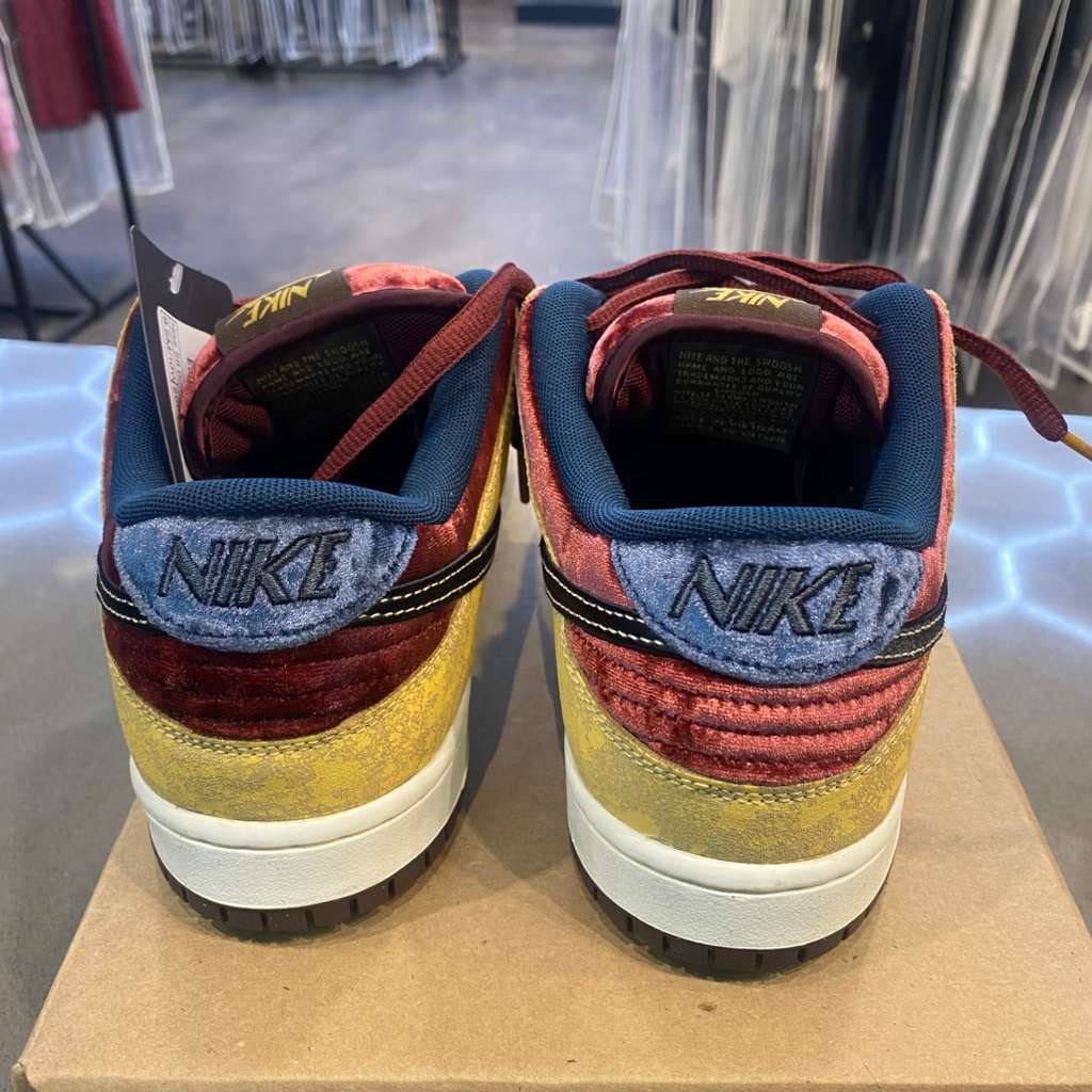 Nike SB Dunk Low City of Cinema - Pre-Owned (Replacement Box)