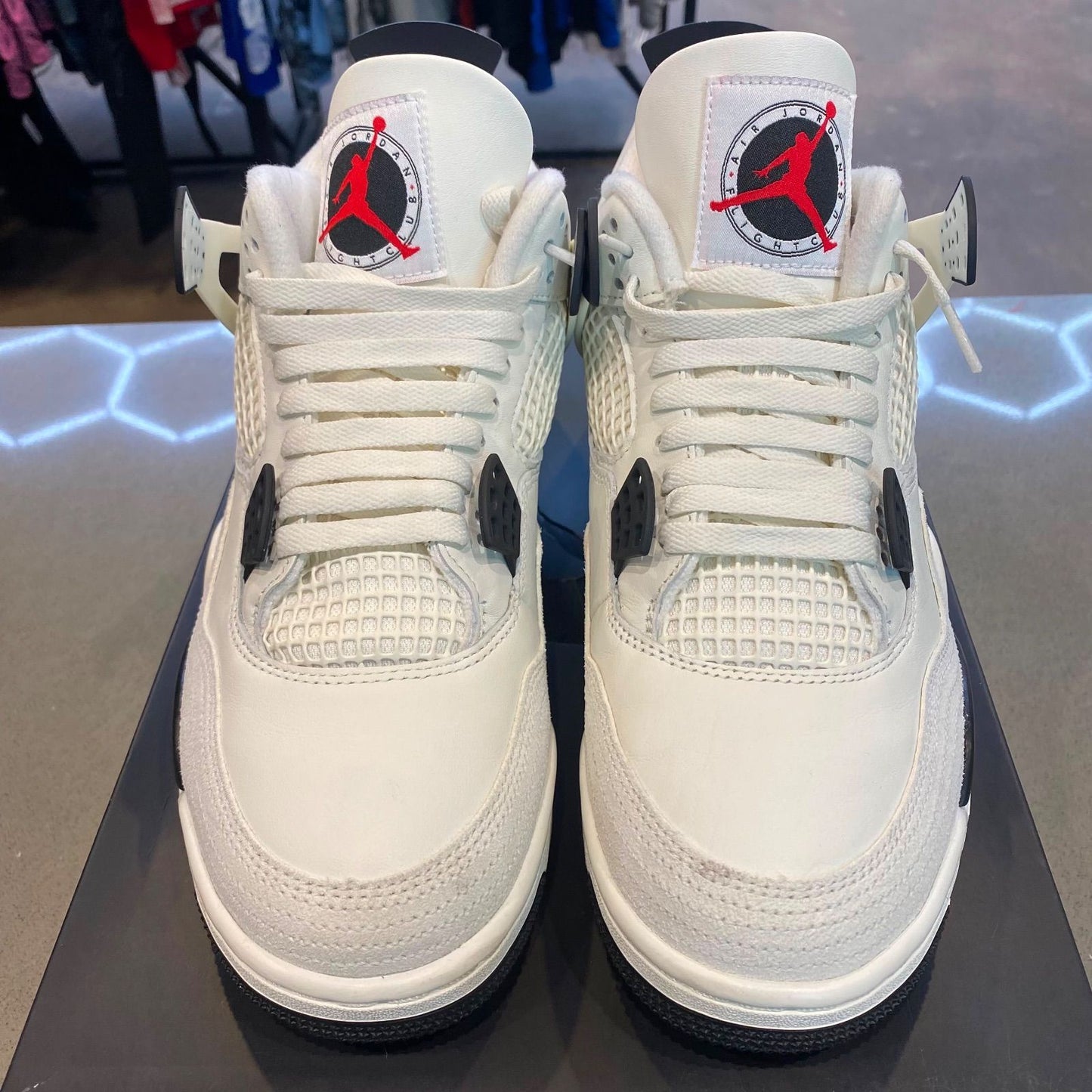 Jordan 4 Retro OG Flight Club - Pre-Owned