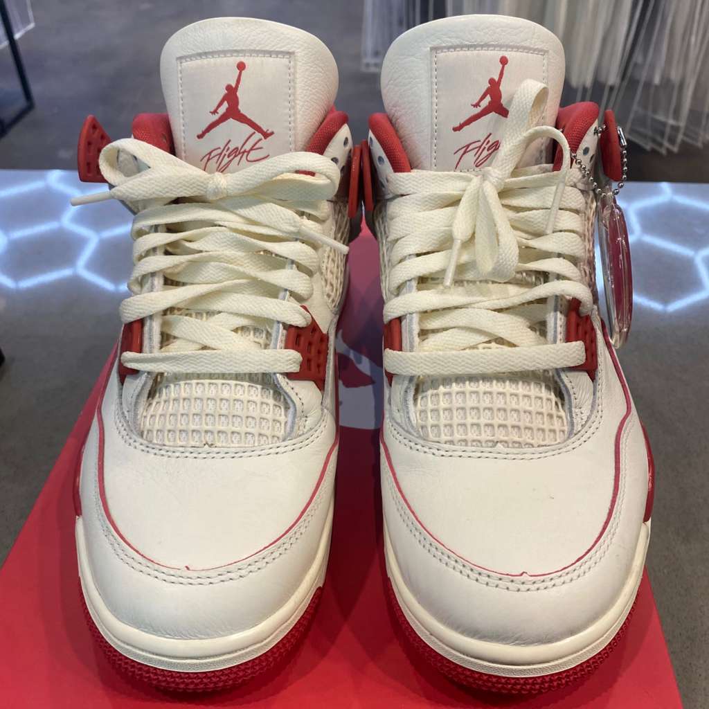 Jordan 4 Retro Valentine's Day Sierra Red (Women's) Size 10W HV0823-108 - Pre-Owned