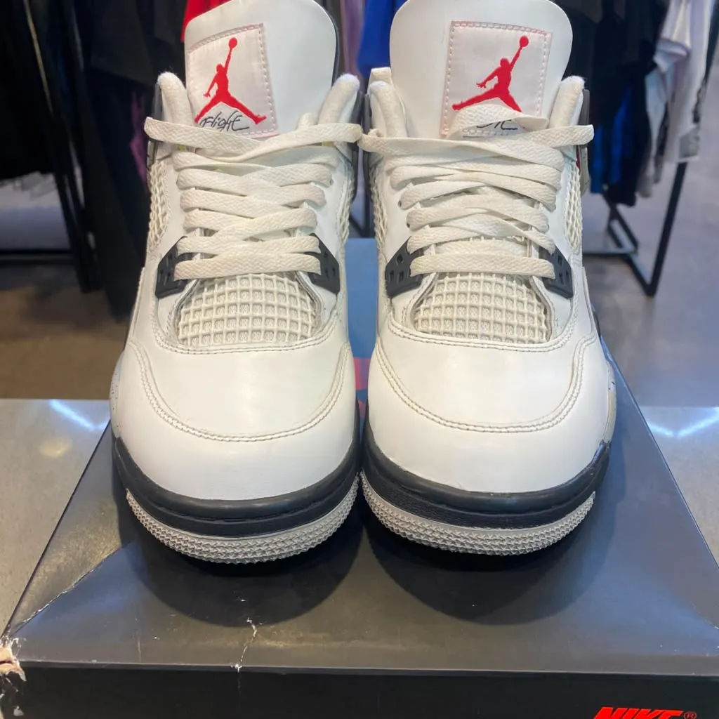 Jordan 4 Retro White Cement (2025) (GS) Size 7Y IB4171-100 - Pre-Owned