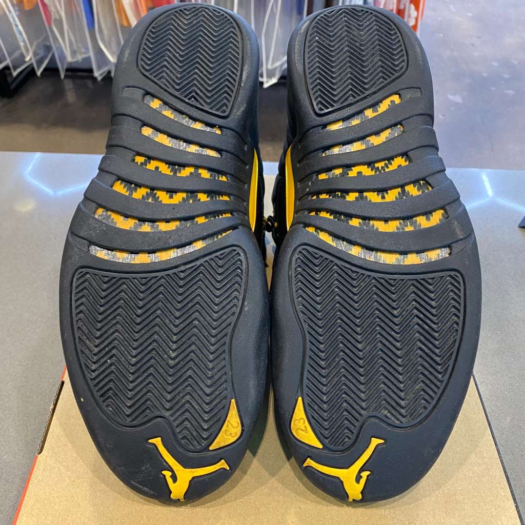 Jordan 12 Retro Black Taxi - Pre-Owned