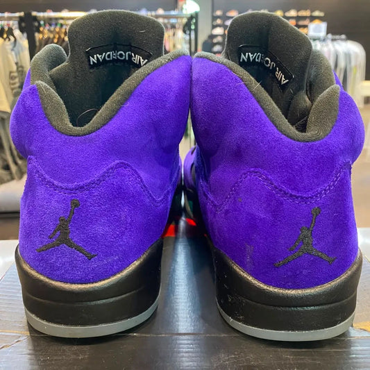Jordan 5 Retro Alternate Grape Size 10.5 136027-500 - Pre-Owned