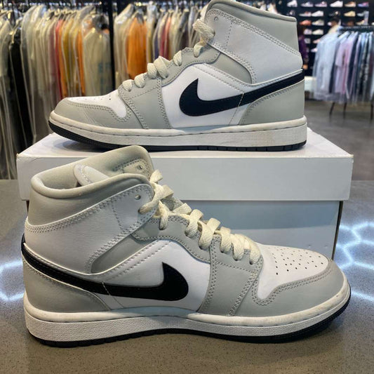 Jordan 1 Mid Light Smoke Grey (Women's) Size 6.5W BQ6472-015 - Pre-Owned
