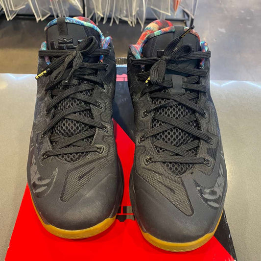 Nike LeBron 11 Low Black Gum Size 11 642849-078 - Pre-Owned