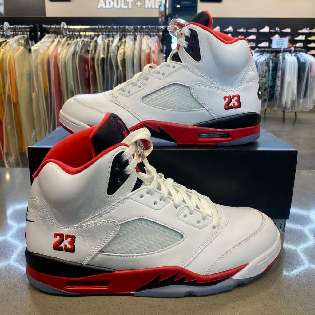 Jordan 5 Retro Fire Red Black Tongue (2025) - Pre-Owned