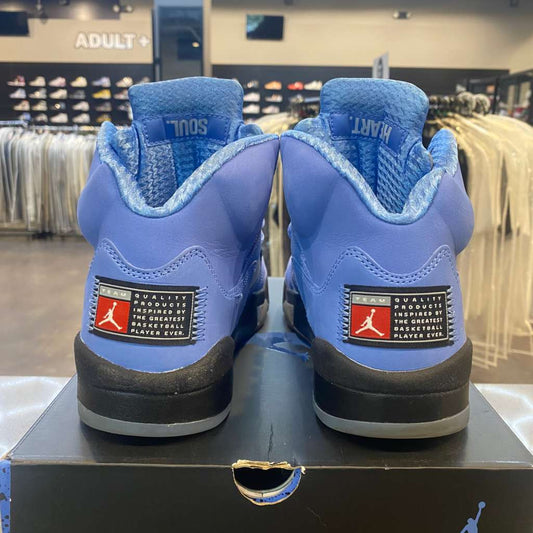 Jordan 5 Retro UNC University Blue Size 8 DV1310-401 - Pre-Owned