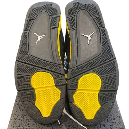 Jordan 4 Retro Thunder (2023) - Pre-Owned