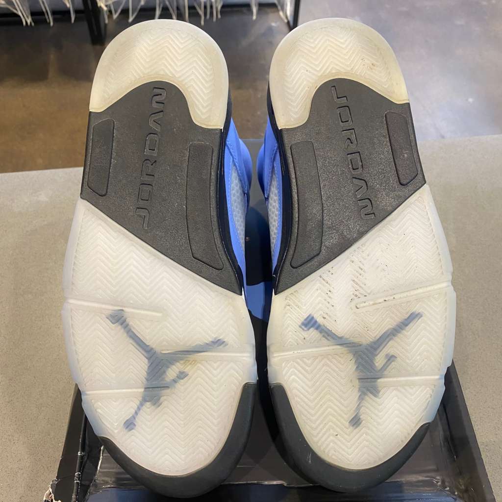 Jordan 5 Retro UNC University Blue Size 11 DV1310-401 - Pre-Owned