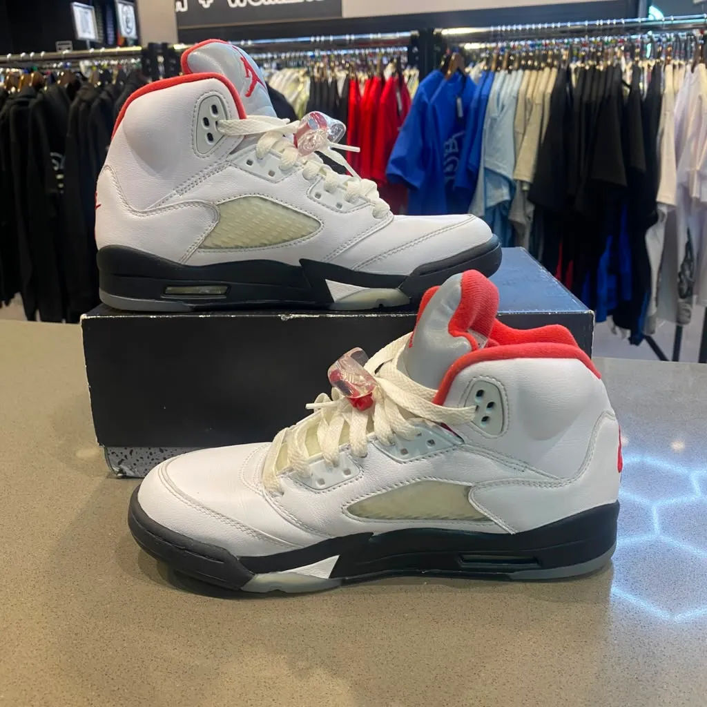 Jordan 5 Retro Fire Red Silver Tongue (2020) (GS) Size 6Y 440888-102 - Pre-Owned