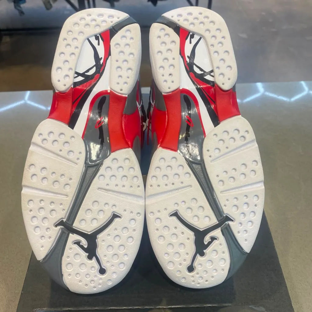 Jordan 8 Retro White True Red (2025) Size 10.5 305381-100 - Pre-Owned