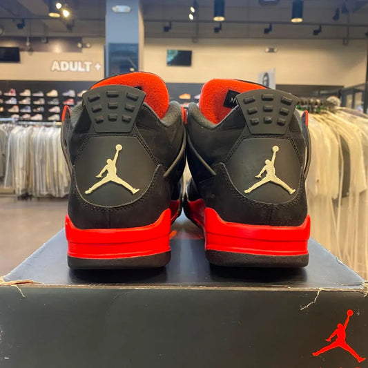 Jordan 4 Retro Red Thunder Size 10.5 CT8527-016 - Pre-Owned