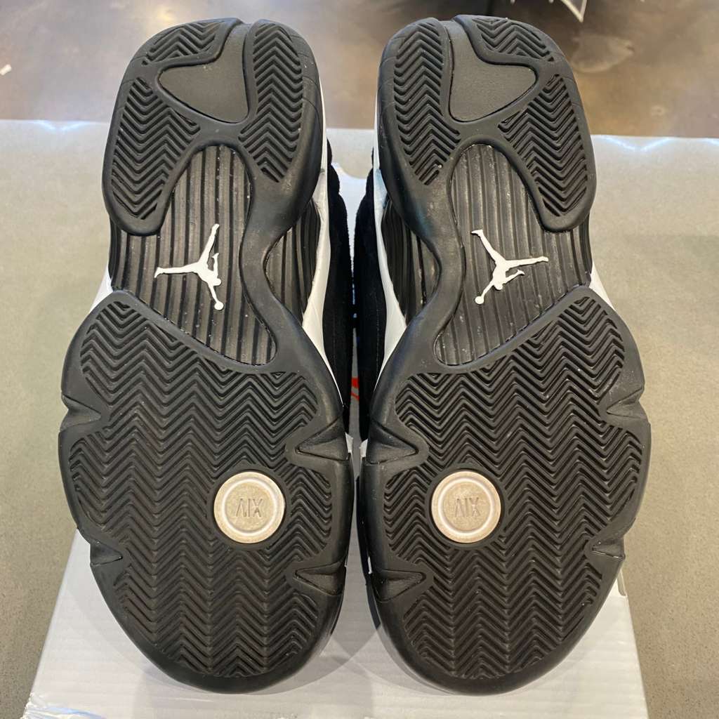 Jordan 14 Retro Black White Size 7M 487471-016 - Pre-Owned