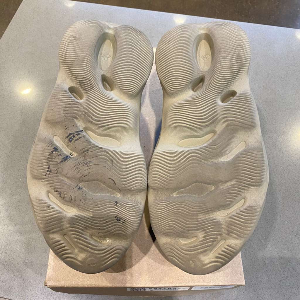 adidas Yeezy Foam RNR Stone Taupe Size 13 ID4752 - Pre-Owned
