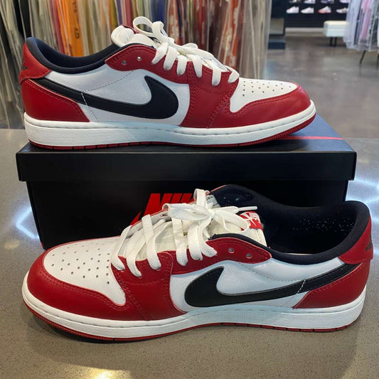 Jordan 1 Retro Low OG Chicago (2025) Size 10 HQ6998-600 - Pre-Owned