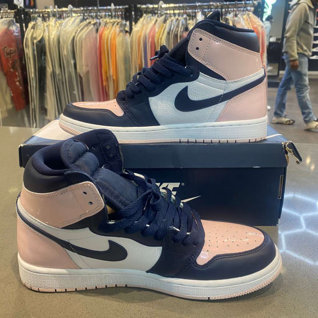 Jordan 1 Retro High OG Atmosphere (Women's) Size 10W DD9335-641 - Pre-Owned