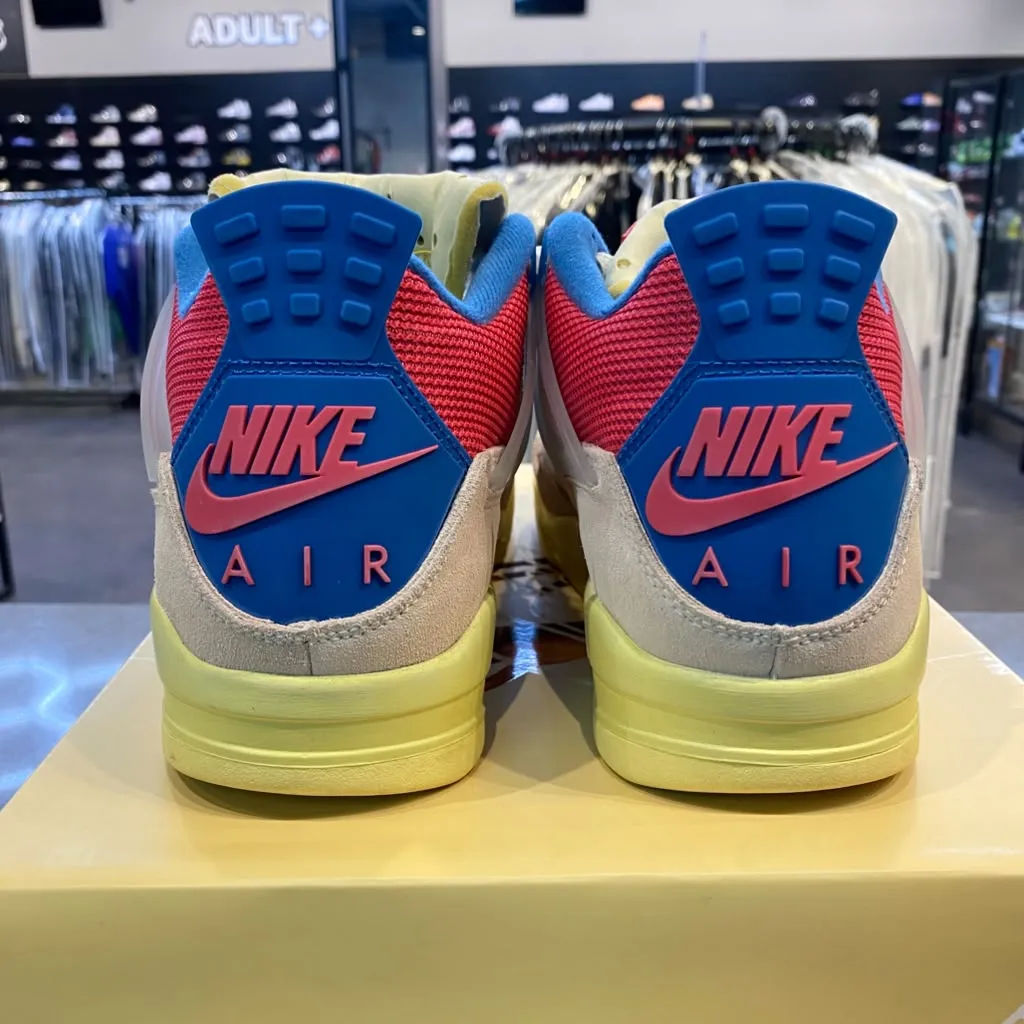 Jordan 4 Retro Union Guava Ice Size 9.5 DC9533-800 - Pre-Owned