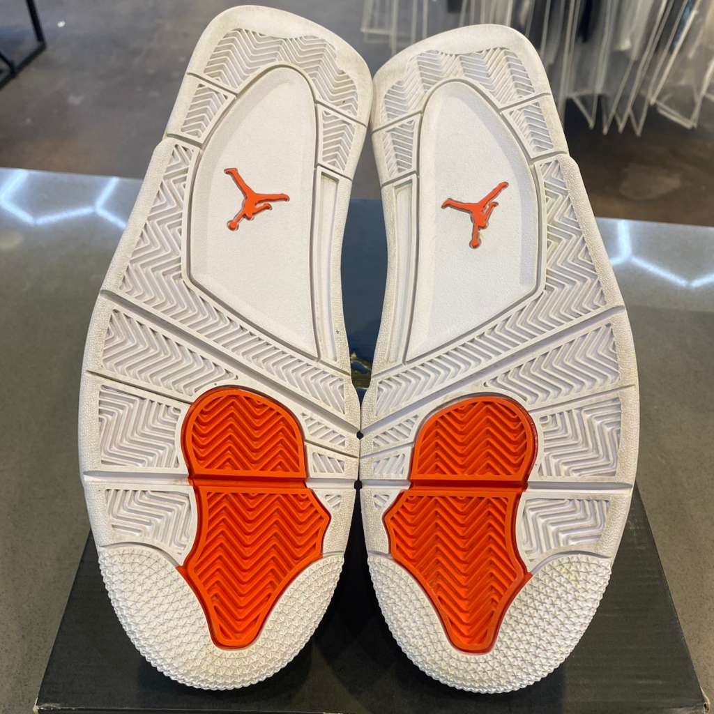 Jordan 4 Retro Metallic Orange - Pre-Owned