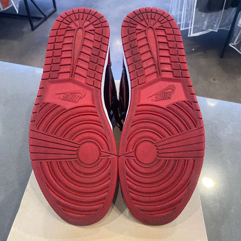 Jordan 1 Retro High OG Patent Bred - Pre-Owned (Replacement Box)