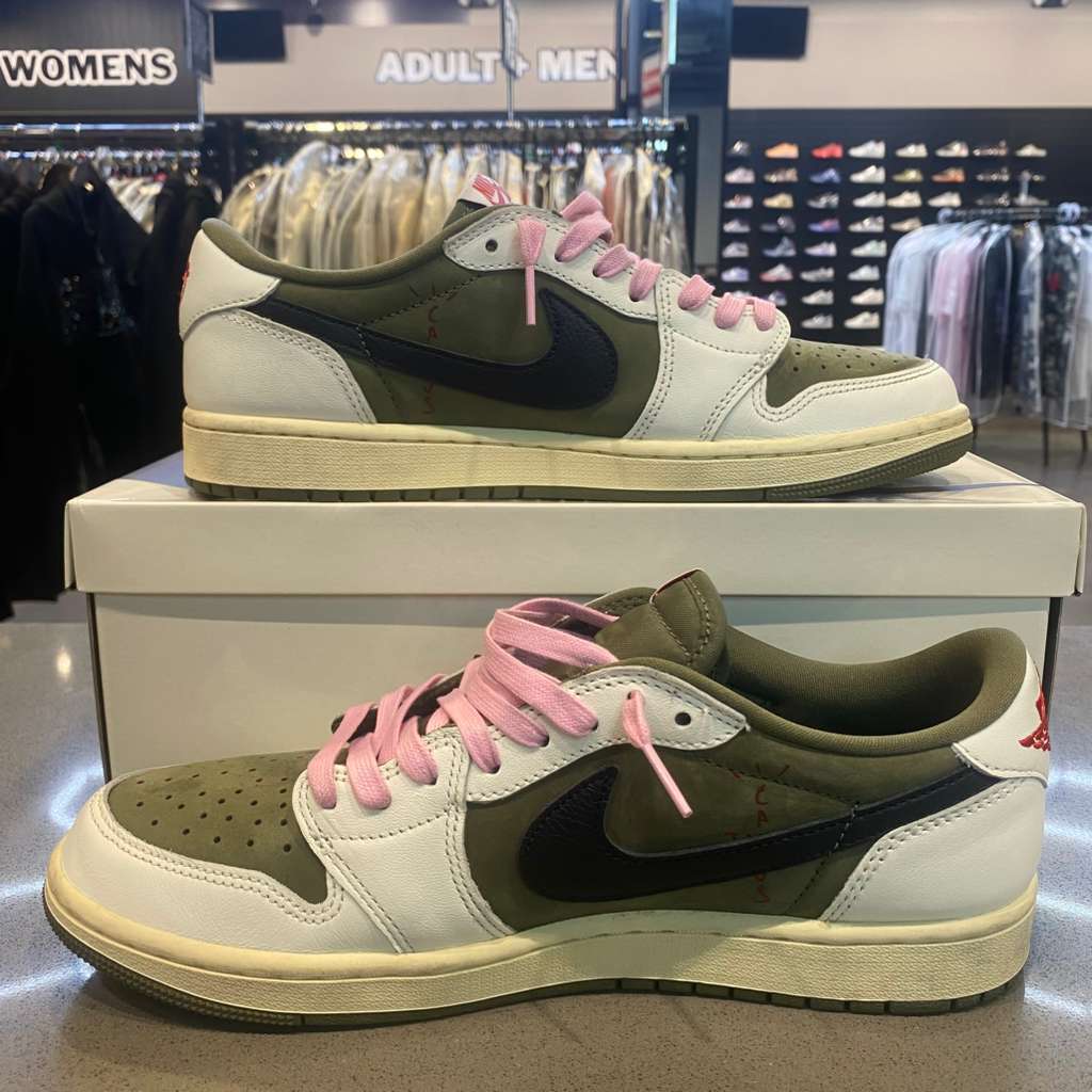 Jordan 1 Retro Low OG SP Travis Scott Medium Olive Size 9.5 DM7866-200 - Pre-Owned