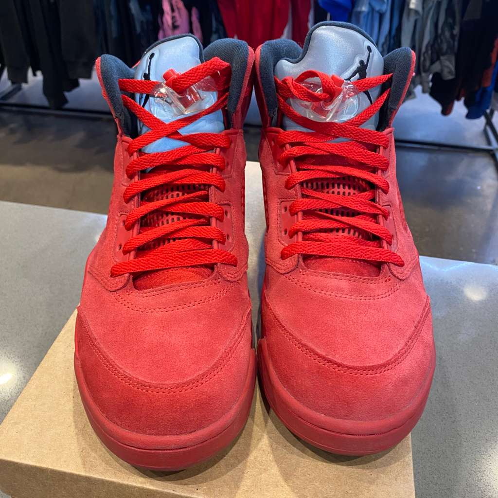 Jordan 5 Retro Red Suede Size 11 136027-602 - Pre-Owned (Replacement Box)