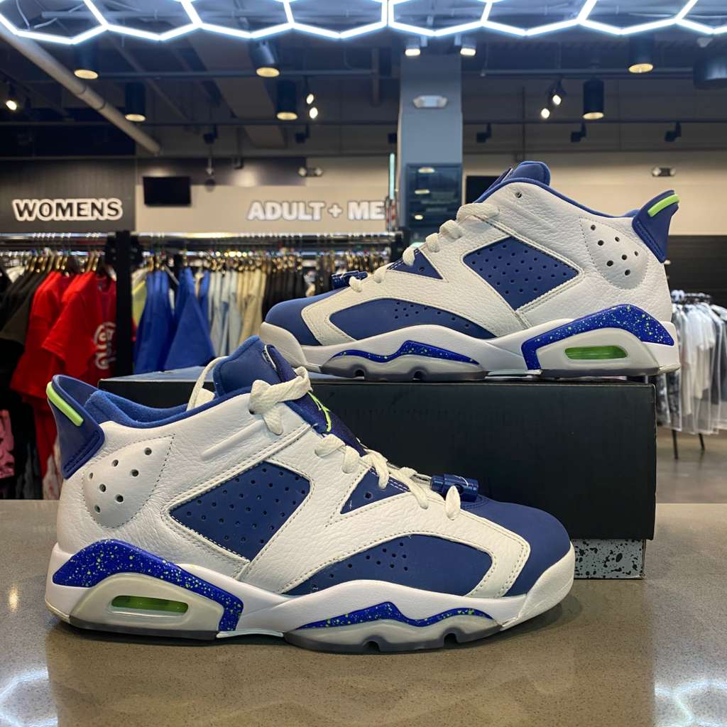 Jordan 6 Retro Low Ghost Green Size 8 304401-106 - Pre-Owned