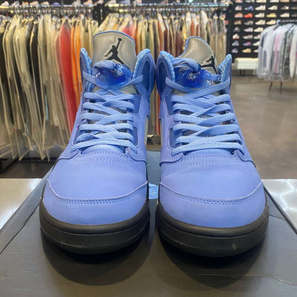 Jordan 5 Retro UNC University Blue Size 11 DV1310-401 - Pre-Owned