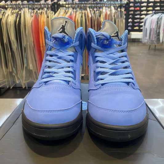 Jordan 5 Retro UNC University Blue Size 11 DV1310-401 - Pre-Owned