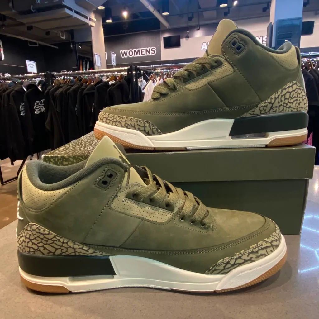 Jordan 3 Retro Family Affair Size 10.5 DN3707-202 - Pre-Owned