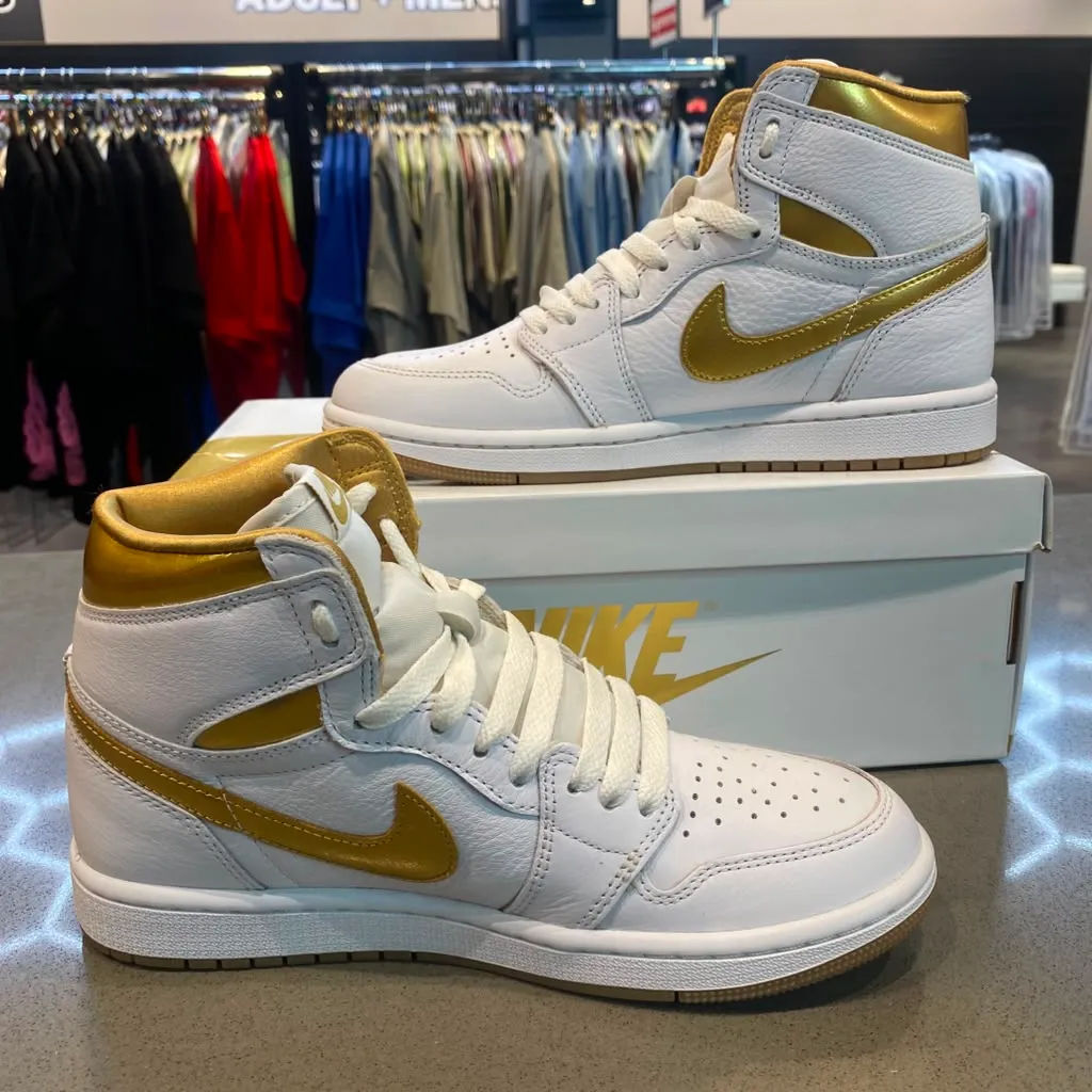 Jordan 1 Retro High OG Metallic Gold (Women's) Size 7.5W FD2596-107 - Pre-Owned