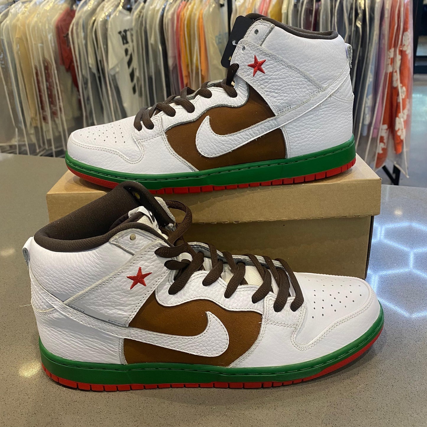 Nike SB Dunk High Cali (2014) - Pre-Owned (Replacement Box)