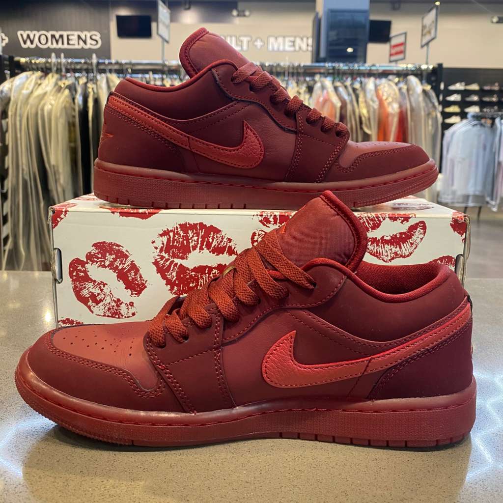 Jordan 1 Low SE Valentine's Day (2026) (Women's) Size 8W IB7012-600 - Pre-Owned