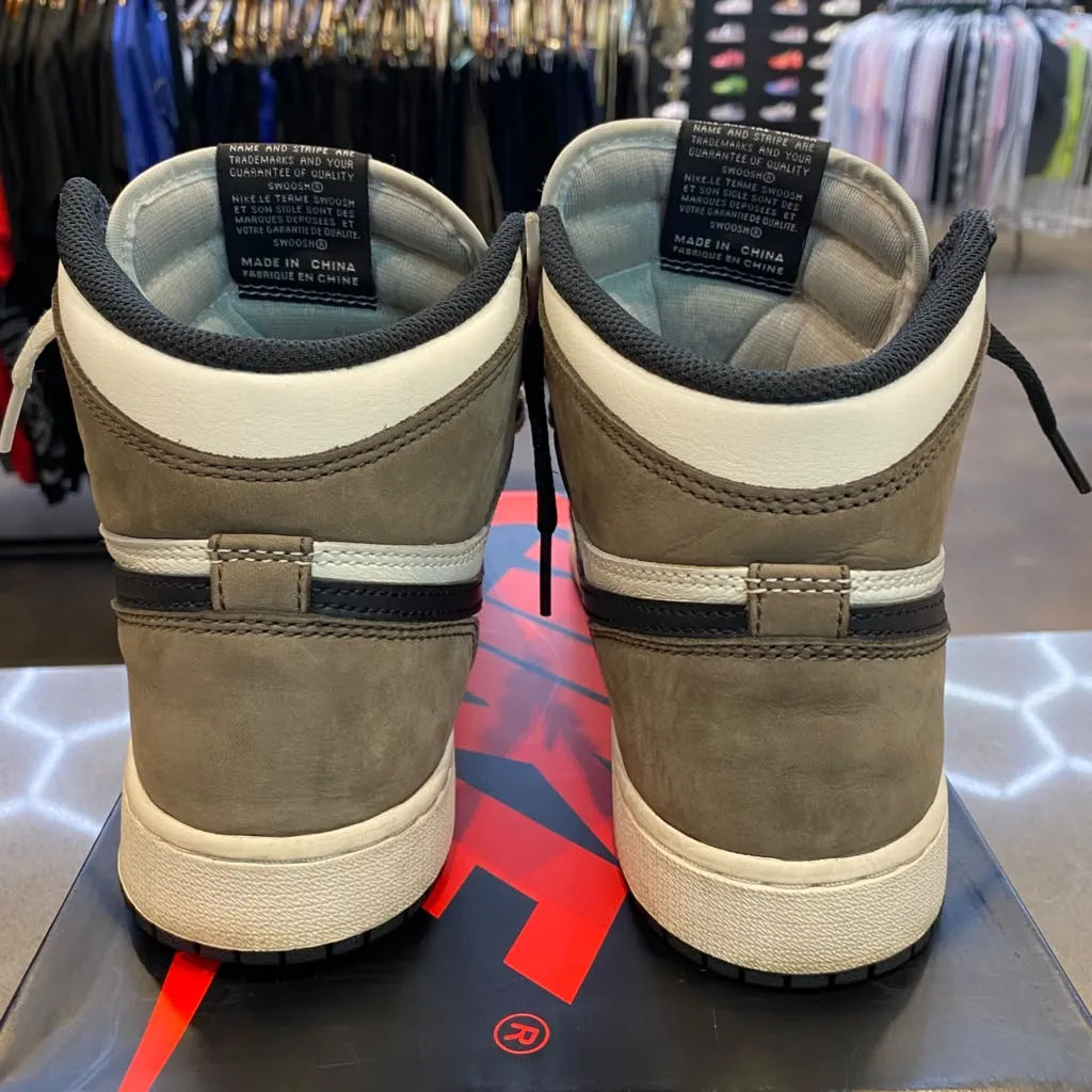 Jordan 1 Retro High Dark Mocha (GS) Size 6.5Y 575441-105 - Pre-Owned