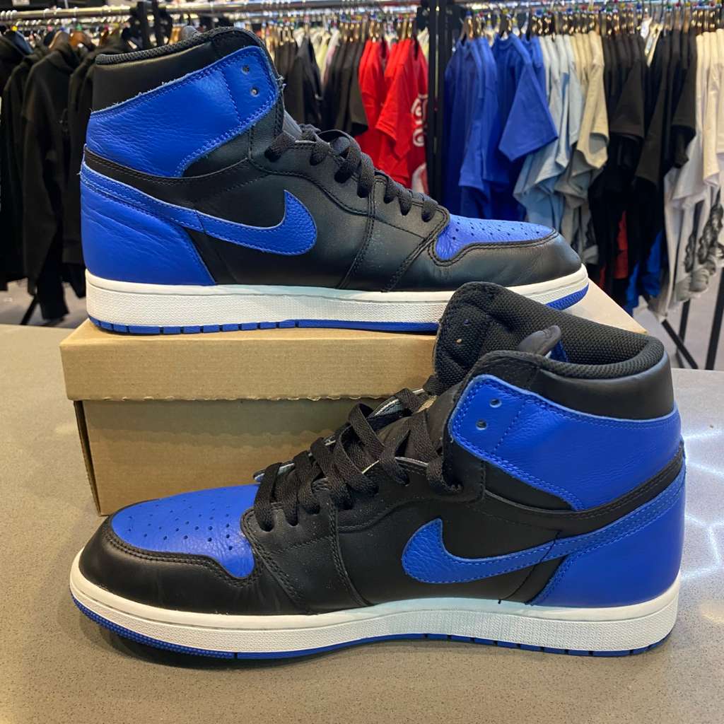 Jordan 1 Retro Royal (2017) Size 13 555088-007 - Pre-Owned (Replacement Box)