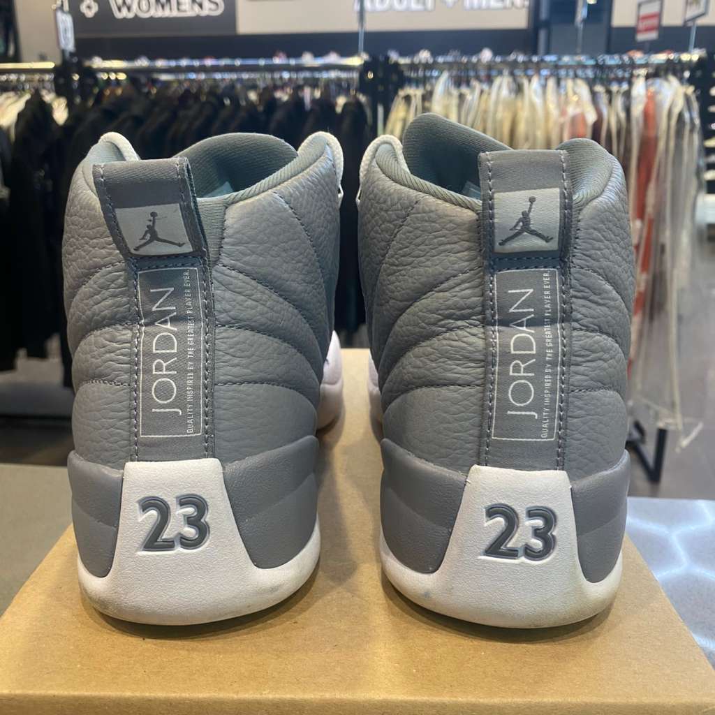 Jordan 12 Retro Stealth Size 9.5 CT8013-015 - Pre-Owned (Replacement Box)