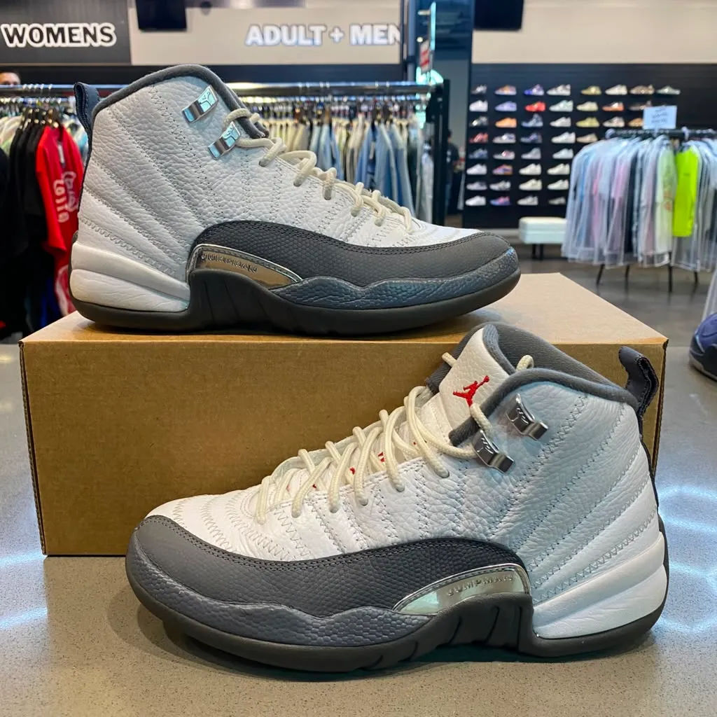 Jordan 12 Retro White Dark Grey (GS) Size 6Y 153265-160 - Pre-Owned (Replacement Box)