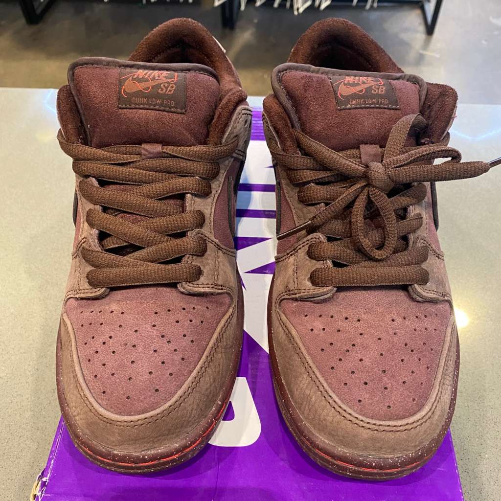 Nike SB Dunk Low City of Love Burgundy Crush - Pre-Owned