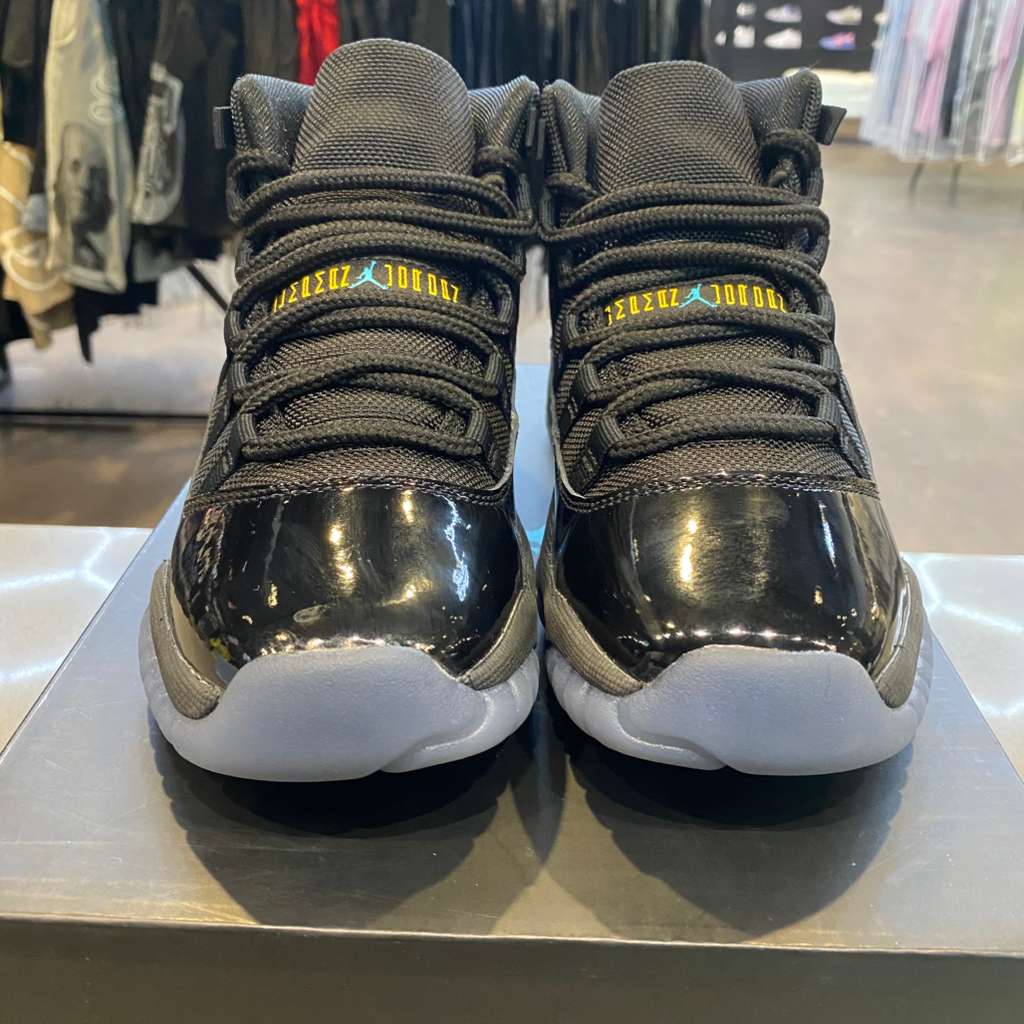 Jordan 11 Retro Gamma Blue (2025) (GS) Size 5Y 378038-047 - Pre-Owned