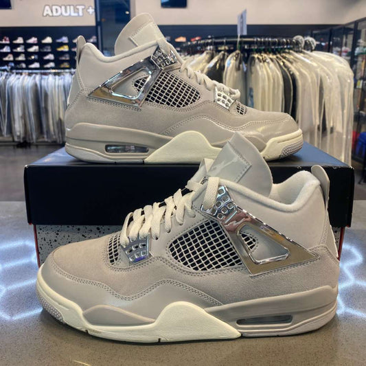 Jordan 4 Retro Frozen Moments (Women's) Size 9.5W AQ9129-001 - Pre-Owned