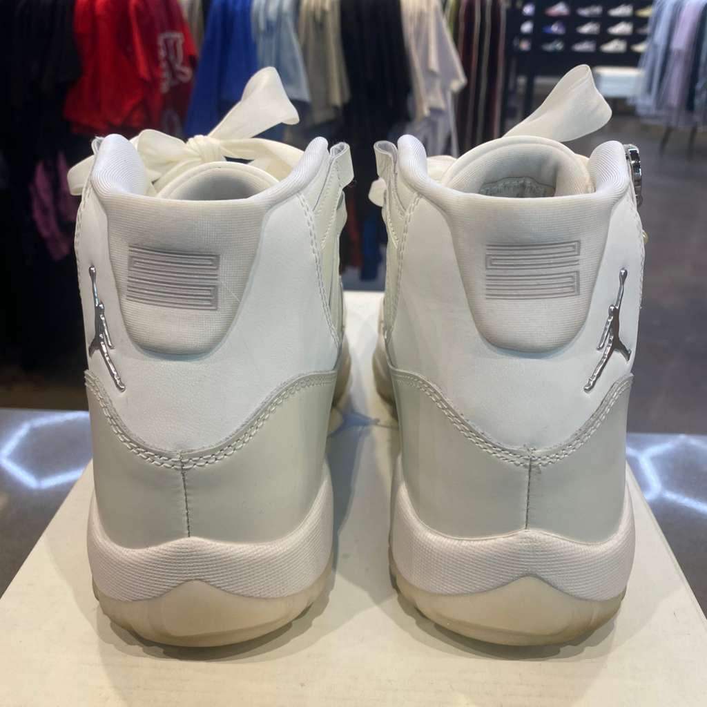 Jordan 11 Retro Pearl (Women's) Size 9W AR0715-110 - Pre-Owned