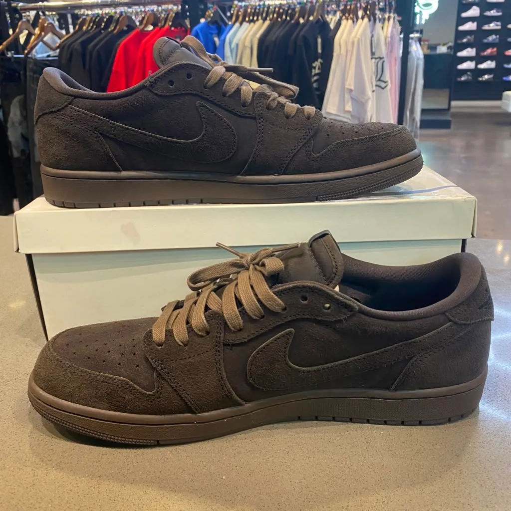 Jordan 1 Retro Low OG SP Travis Scott Velvet Brown Size 11.5 DM7866-202 - Pre-Owned