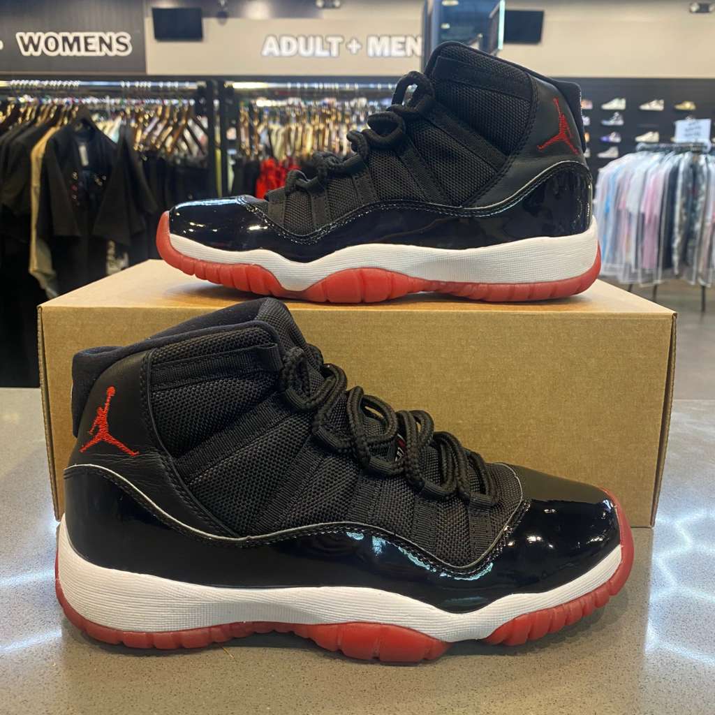 Jordan 11 Retro Playoffs Bred (2019) (GS) Size 6.5Y 378038-061 - Pre-Owned (Replacement Box)