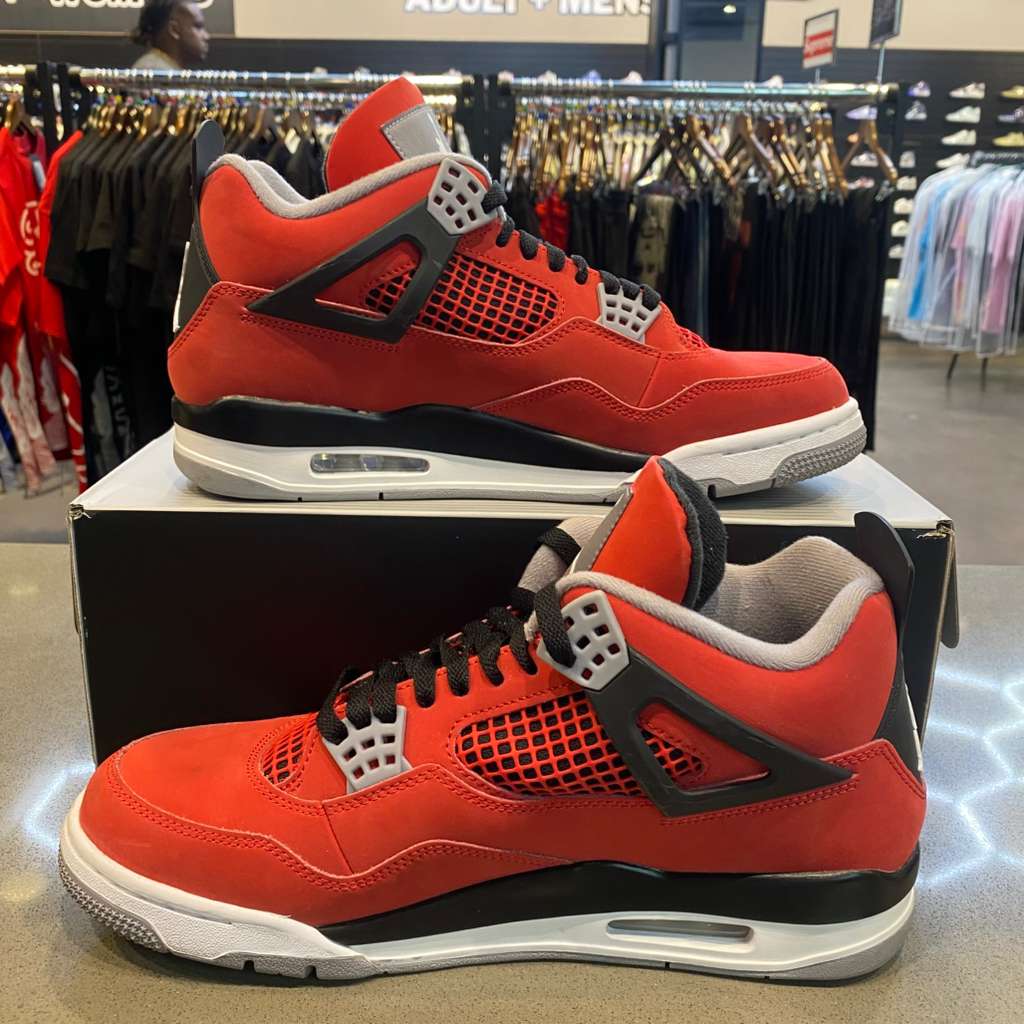 Jordan 4 Retro Toro Bravo (2026) Size 11 FQ8138-600 - Pre-Owned