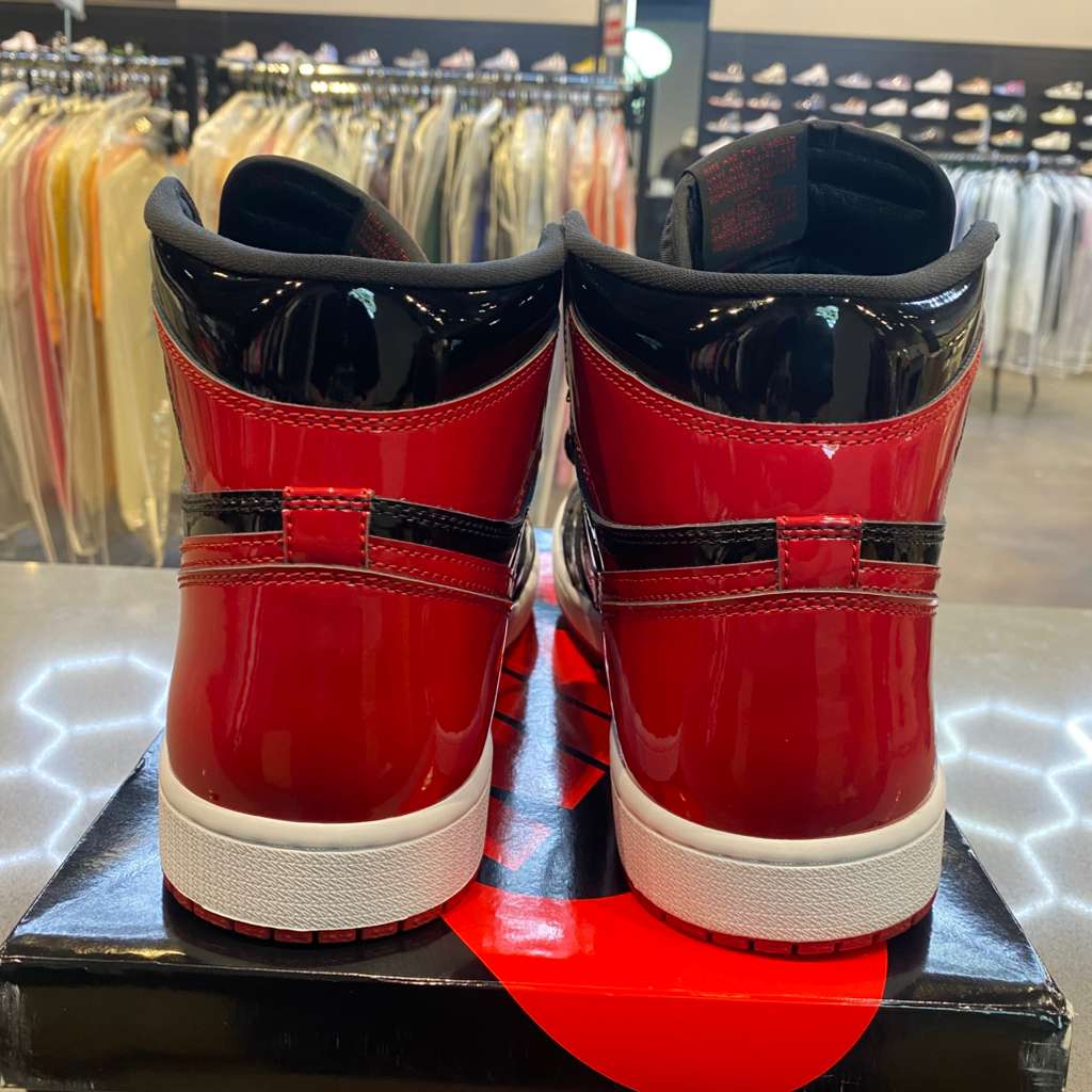Jordan 1 Retro High OG Patent Bred - Pre-Owned
