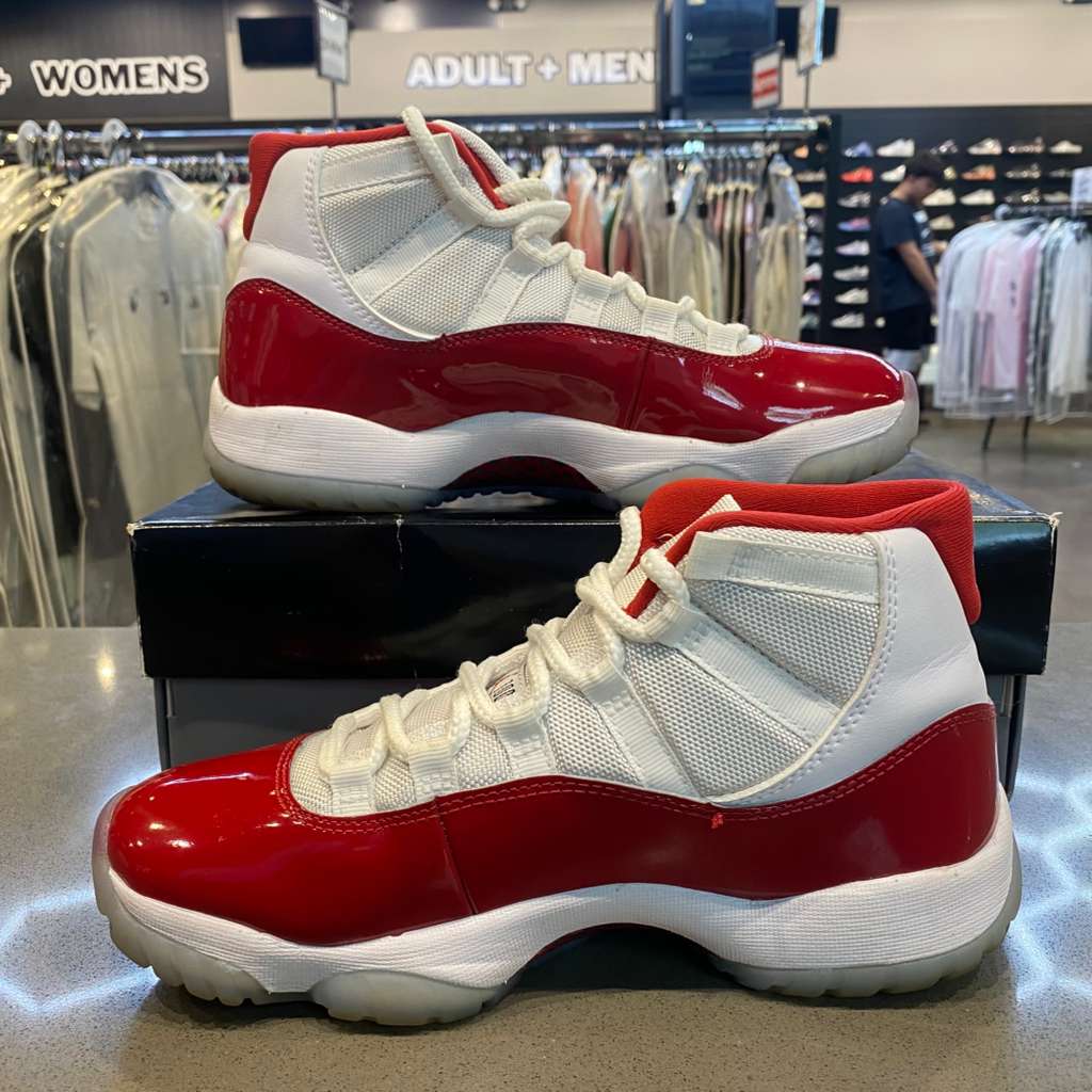 Jordan 11 Retro Cherry (2022) Size 6.5M  CT8012-116 - Pre-Owned