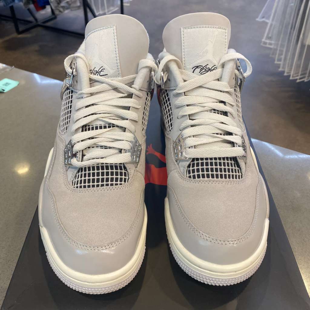 Jordan 4 Retro Frozen Moments (Women's) Size 9.5W AQ9129-001 - Pre-Owned