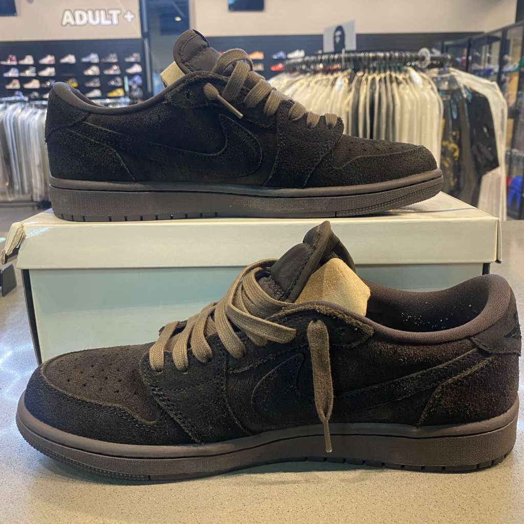 Jordan 1 Retro Low OG SP Travis Scott Velvet Brown Size 9 DM7866-202 - Pre-Owned