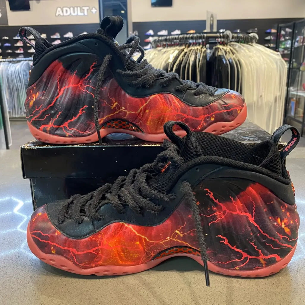 Nike Air Foamposite One Stranger Things Size 10.5 IR7336-001 - Pre-Owned
