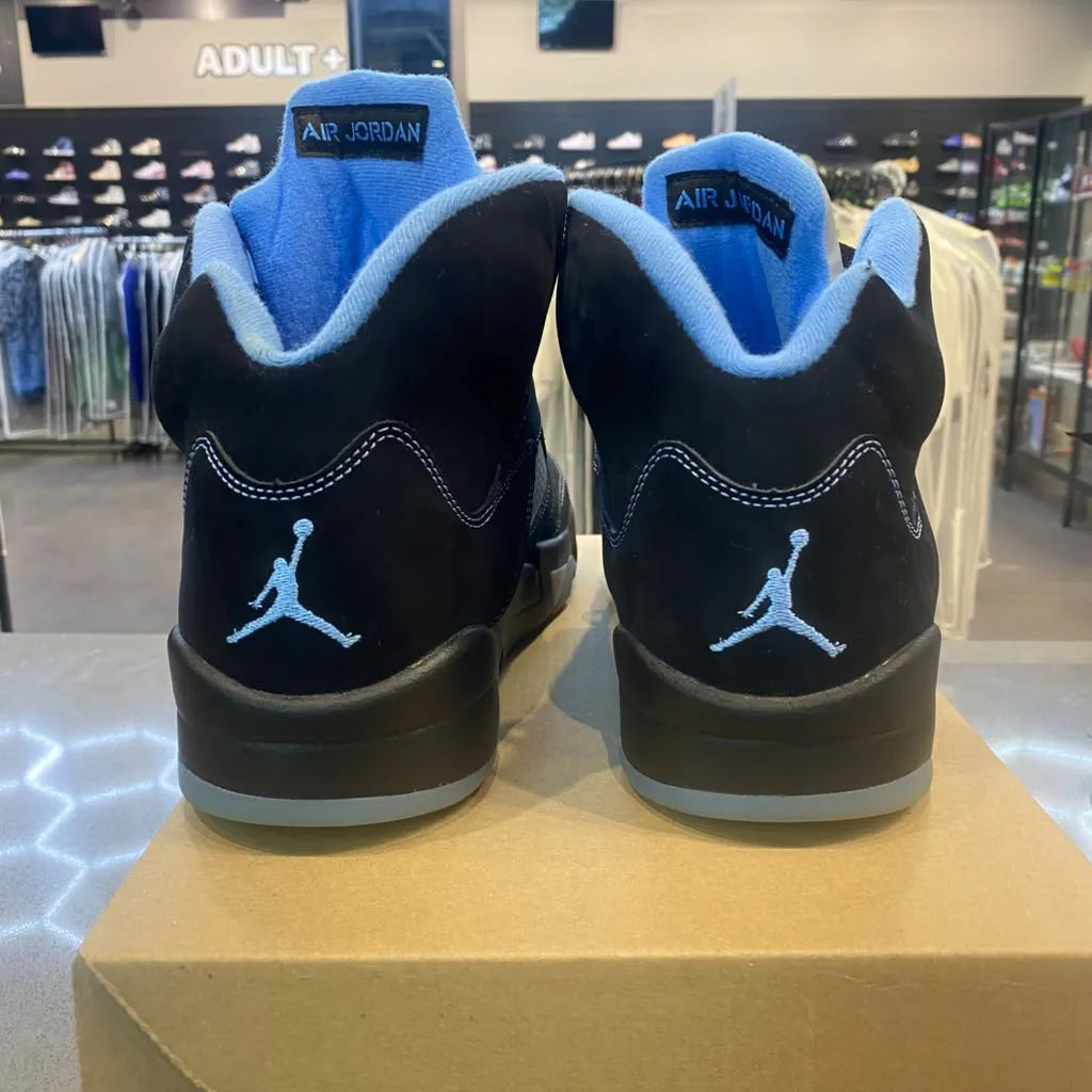 Jordan 5 Retro Black University Blue (2026) Size 10 DD0587-008 - Pre-Owned (Replacement Box)